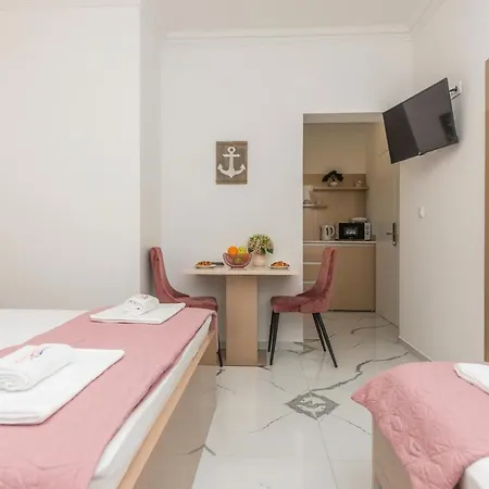 Casa de hóspedes Bozica - Sea View Stone With Free Parking Makarska