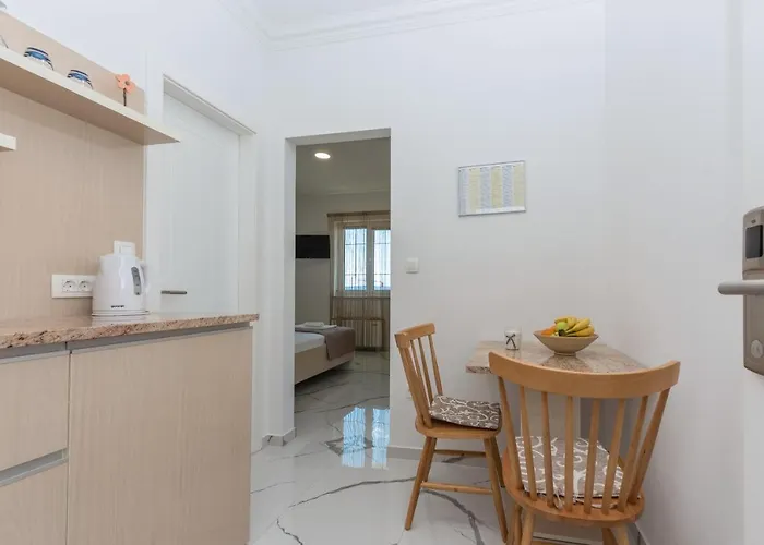 Bozica - Sea View Stone With Free Parking בית הארחה מאקרסקה