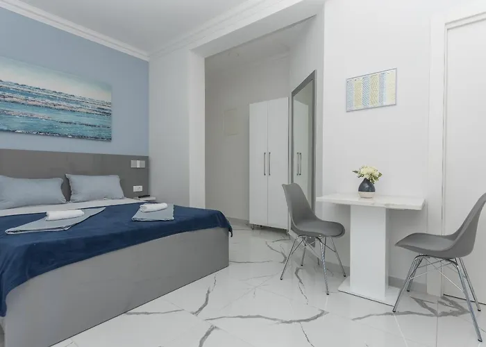 Bozica - Sea View Stone With Free Parking בית הארחה מאקרסקה