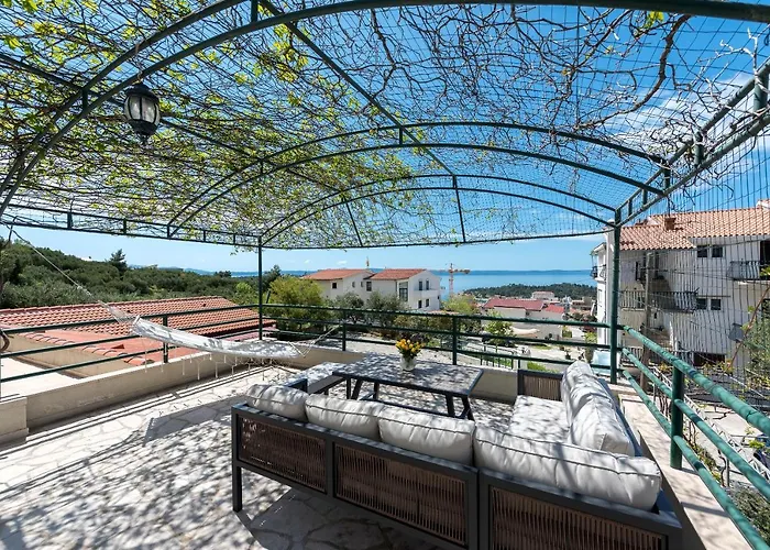Bozica - Sea View Stone With Free Parking בית הארחה