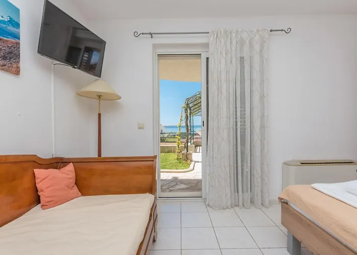 Bozica - Sea View Stone With Free Parking בית הארחה 3*