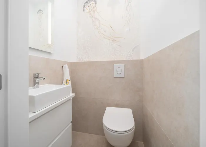 Bozica - Sea View Stone With Free Parking בית הארחה 3*