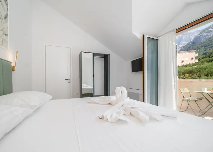 Bozica - Sea View Stone With Free Parking בית הארחה 3*