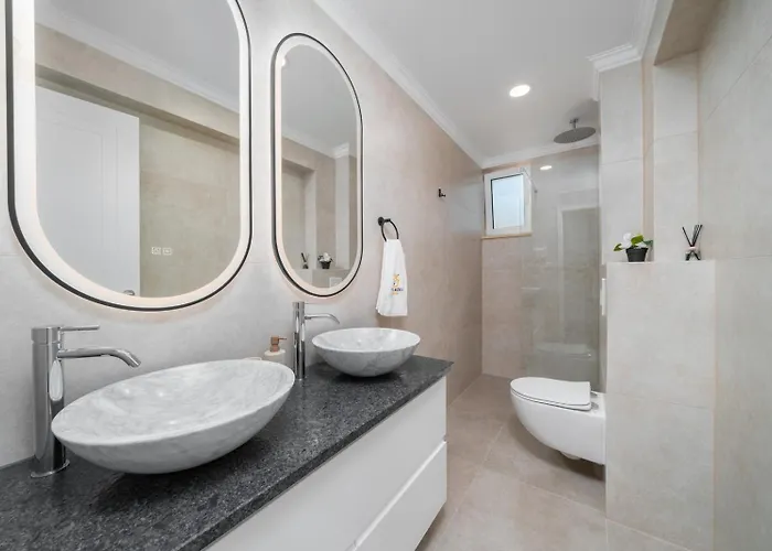 Bozica - Sea View Stone With Free Parking 3* מאקרסקה